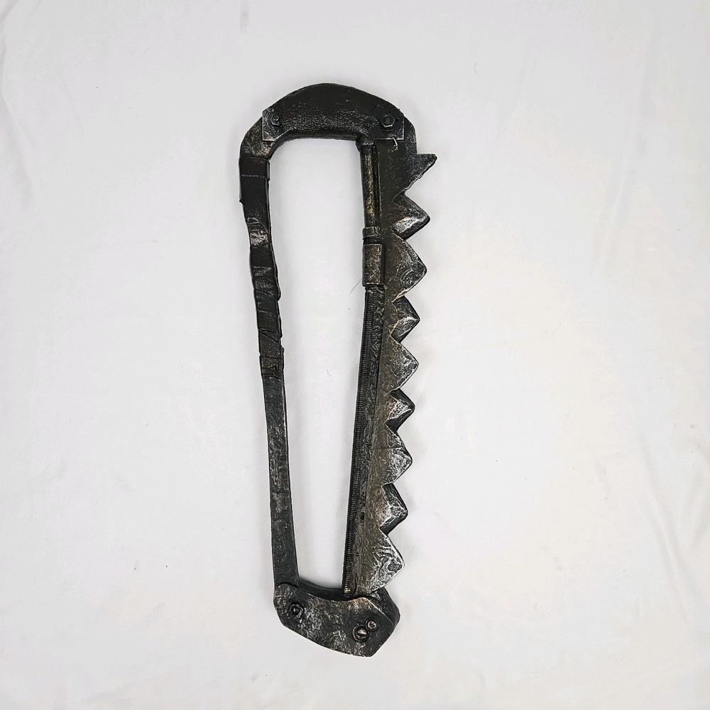 Vintage Rusty Saw Halloween Costume Prop Rubies Weapon Cosplay Plastic 2007